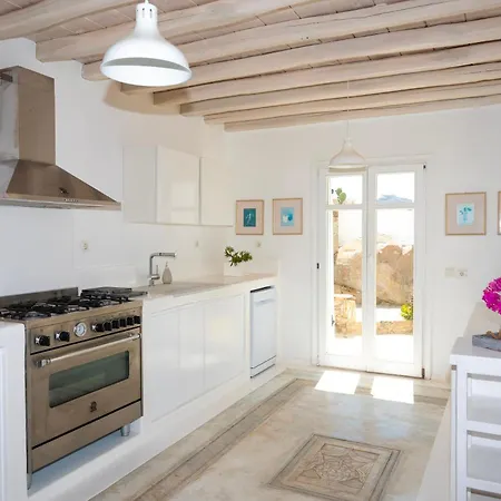 Topos Exclusive Mykonos Agios Ioannis Diakoftis