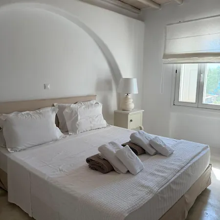 Topos Exclusive Mykonos Agios Ioannis Diakoftis