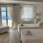 Topos Exclusive Mykonos Villa *