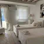Topos Exclusive Mykonos Villa